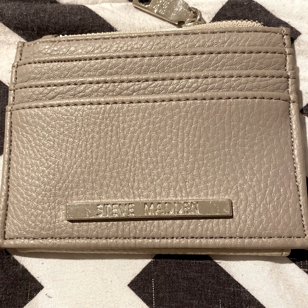 Steve Madden wallet and card holder